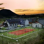 Отель Wellness Pension & Salas Saris Park