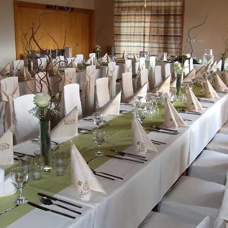Wellness Pension & Salas Saris Park 3*