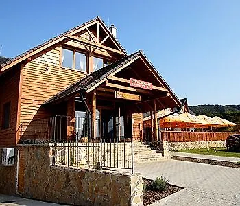 Wellness Pension & Salas Saris Park