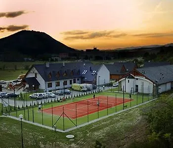 Hotel Wellness Pension & Salas Saris Park