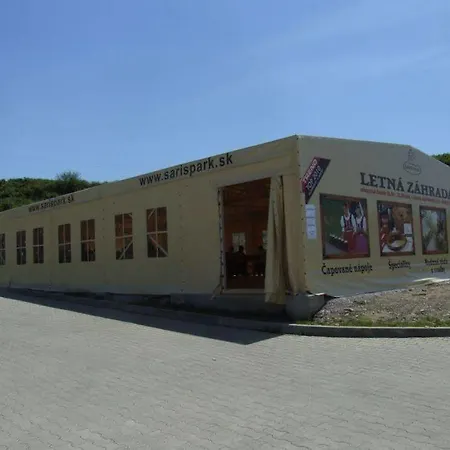 Wellness Pension & Salas Saris Park